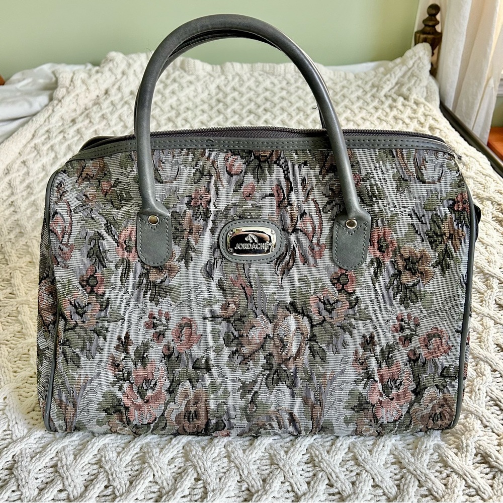 Vintage floral travel bag
